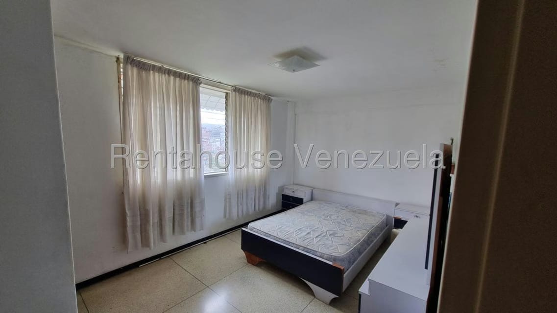 Apartamento (1 Nivel) en Alquiler en El Marques, Distrito Metropolitano - 6