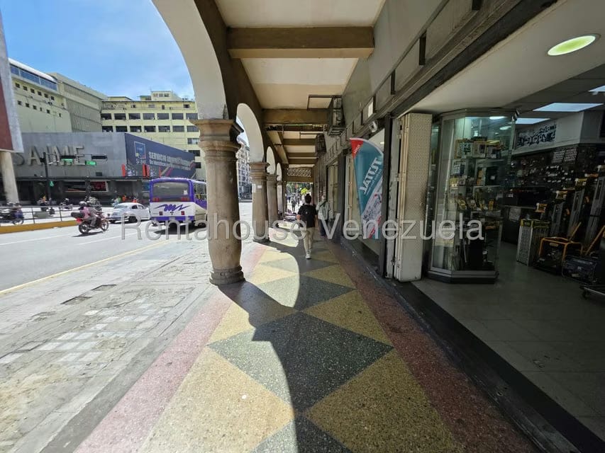 Comercial (Local Comercial) en Venta en Centro, Distrito Metropolitano - 3