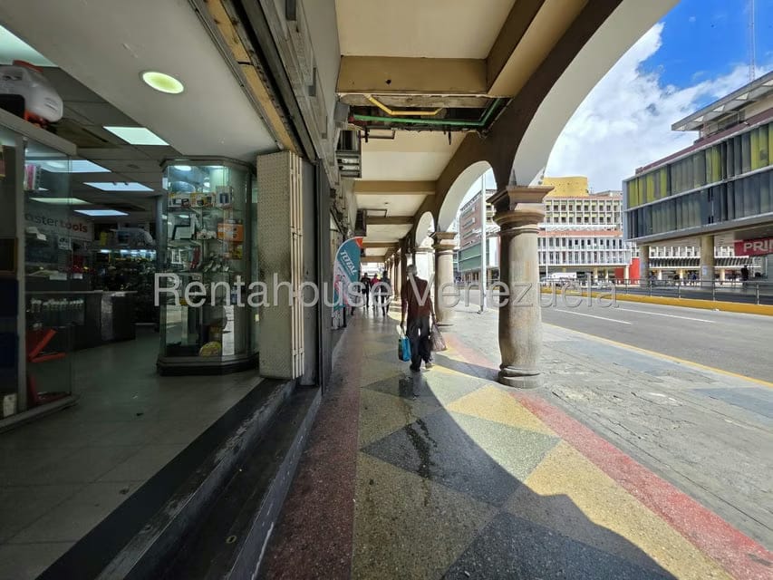 Comercial (Local Comercial) en Venta en Centro, Distrito Metropolitano - 4