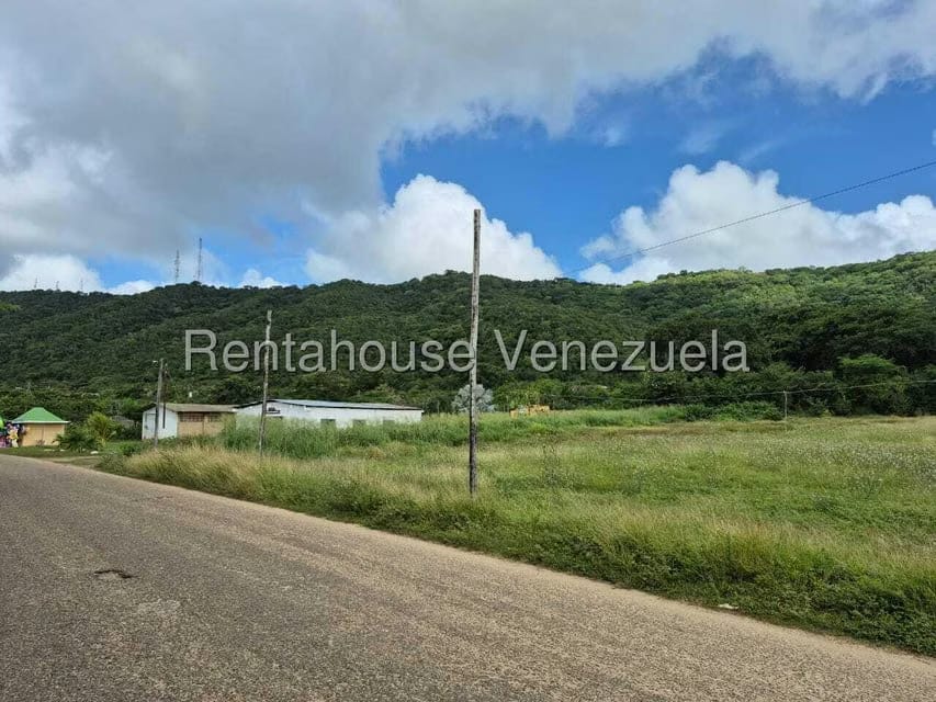 Terreno (Comercial) en Venta en Tucacas, Falcon - 4