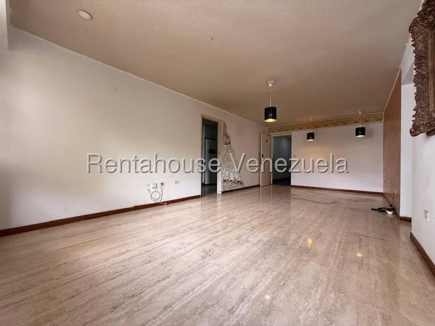 Apartamento (1 Nivel) en Venta en Guaicay, Distrito Metropolitano - 13