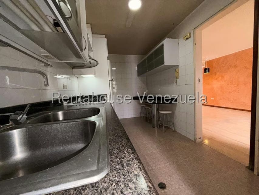 Apartamento (1 Nivel) en Venta en Guaicay, Distrito Metropolitano - 25
