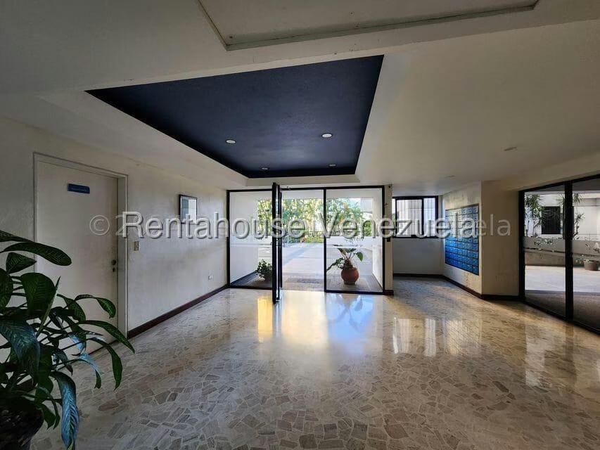 Apartamento (1 Nivel) en Venta en Guaicay, Distrito Metropolitano - 4