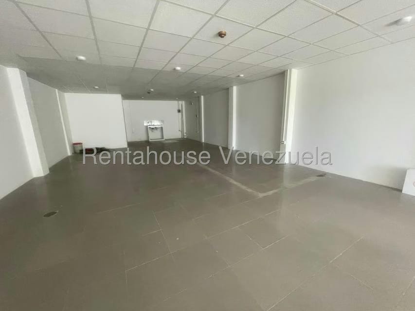 Comercial (Local Comercial) en Venta en Punto Fijo, Falcon - 17