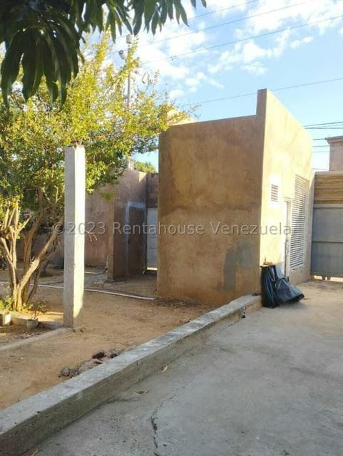 Comercial (Galpon - Deposito) en Venta en Circunvalacion Dos, Zulia - 12