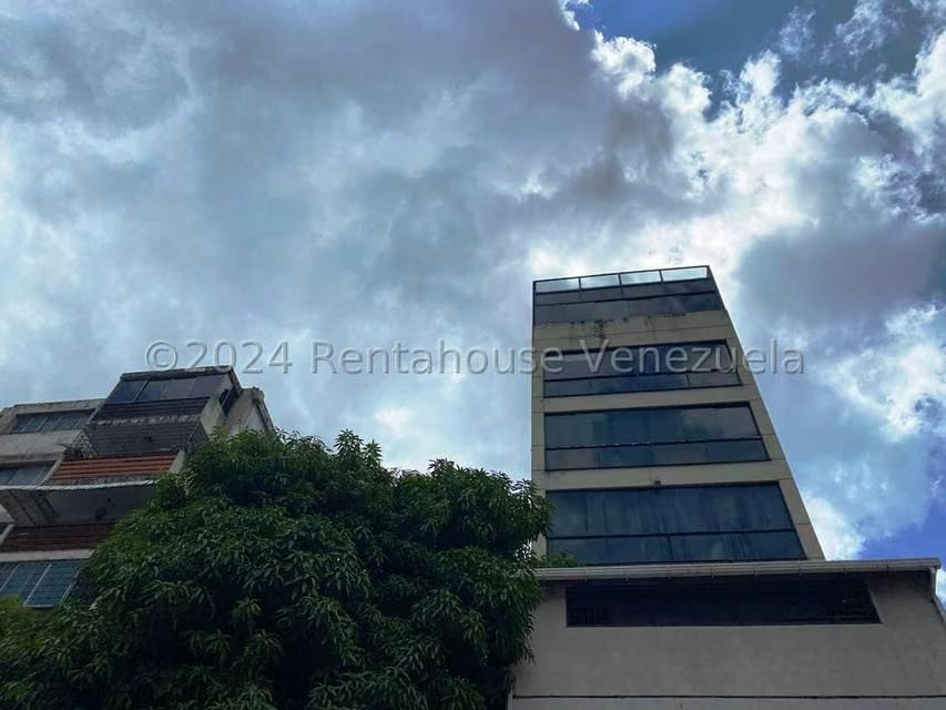 Comercial (Oficina) en Alquiler en Las Delicias de Sabana Grande, Distrito Metropolitano - 2