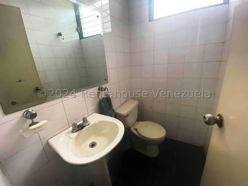 Comercial (Oficina) en Alquiler en Las Delicias de Sabana Grande, Distrito Metropolitano - 11
