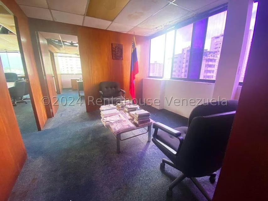 Comercial (Oficina) en Alquiler en Las Delicias de Sabana Grande, Distrito Metropolitano - 14