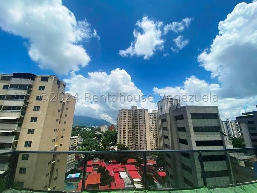 Comercial (Oficina) en Alquiler en Las Delicias de Sabana Grande, Distrito Metropolitano - 22