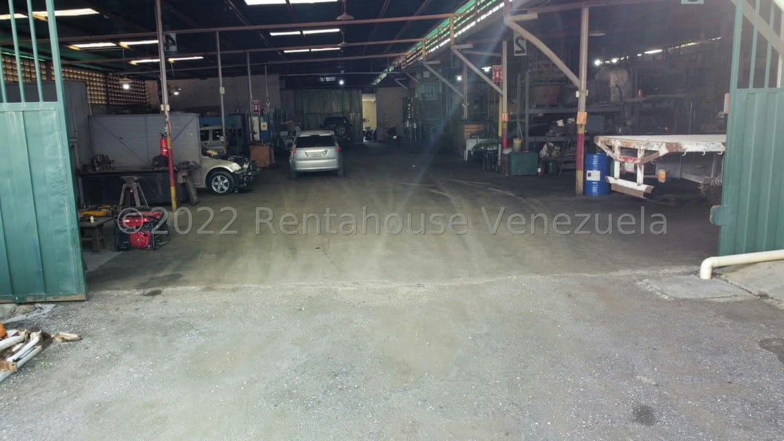 Comercial (Galpon - Deposito) en Venta en Zona Industrial 2, Lara - 15