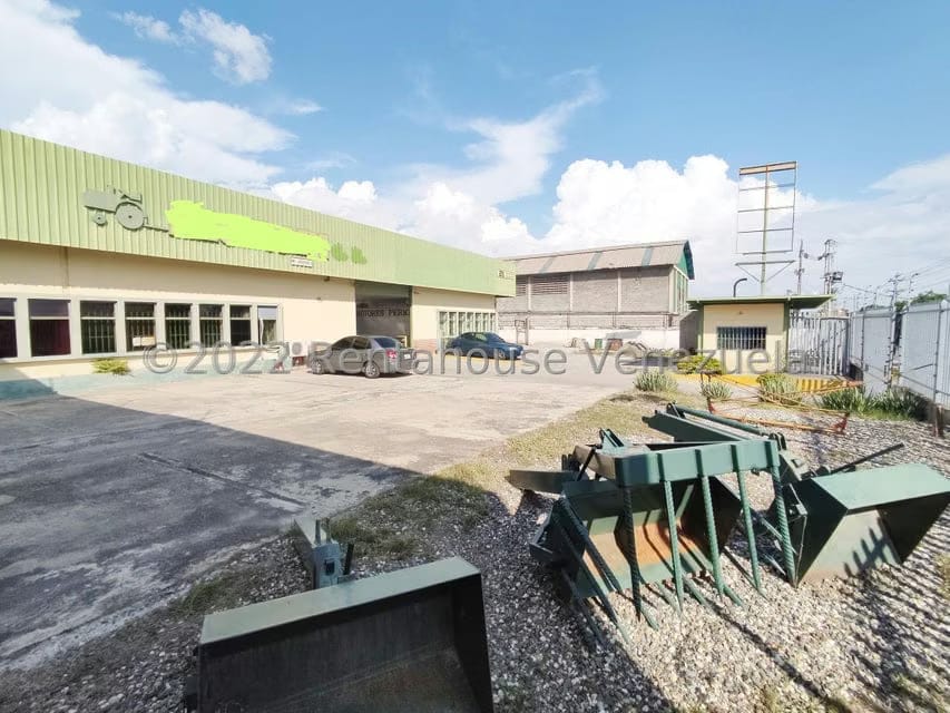 Comercial (Galpon - Deposito) en Venta en Zona Industrial 2, Lara - 3