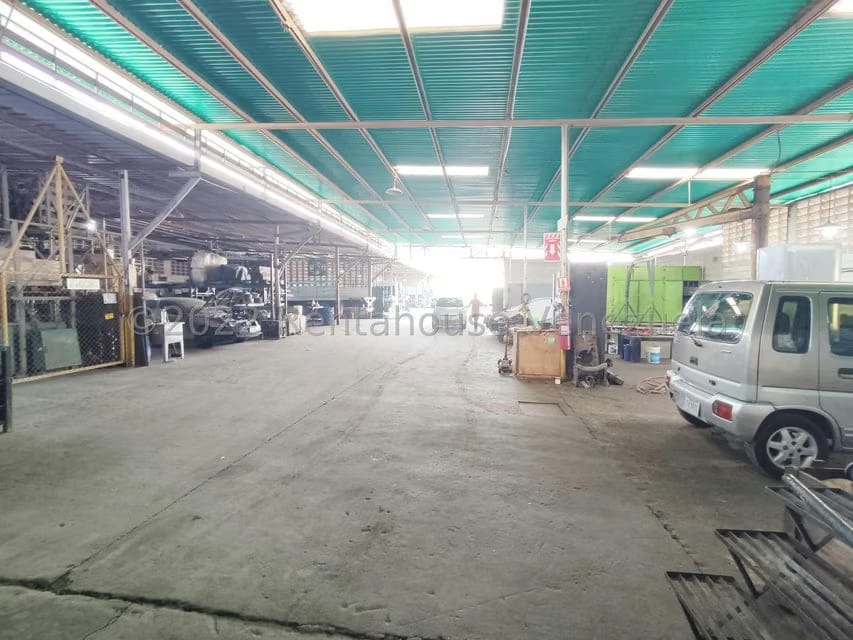 Comercial (Galpon - Deposito) en Venta en Zona Industrial 2, Lara - 30