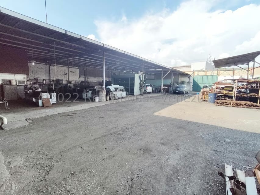 Comercial (Galpon - Deposito) en Venta en Zona Industrial 2, Lara - 39