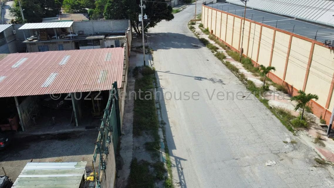 Comercial (Galpon - Deposito) en Venta en Zona Industrial 2, Lara - 8