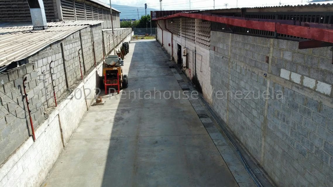 Comercial (Galpon - Deposito) en Venta en Zona Industrial 2, Lara - 9