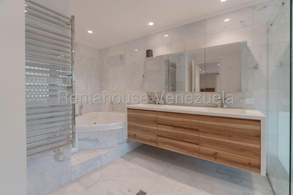 Apartamento (Duplex) en Venta en Altamira, Distrito Metropolitano - 52