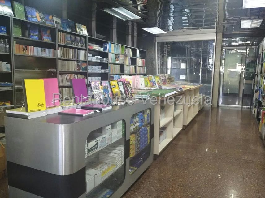 Comercial (Local Comercial) en Alquiler en San Martin, Distrito Metropolitano - 16