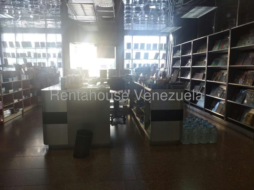 Comercial (Local Comercial) en Alquiler en San Martin, Distrito Metropolitano - 18