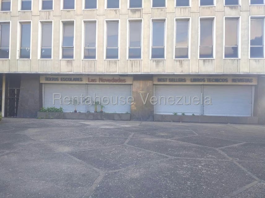 Comercial (Local Comercial) en Alquiler en San Martin, Distrito Metropolitano - 3