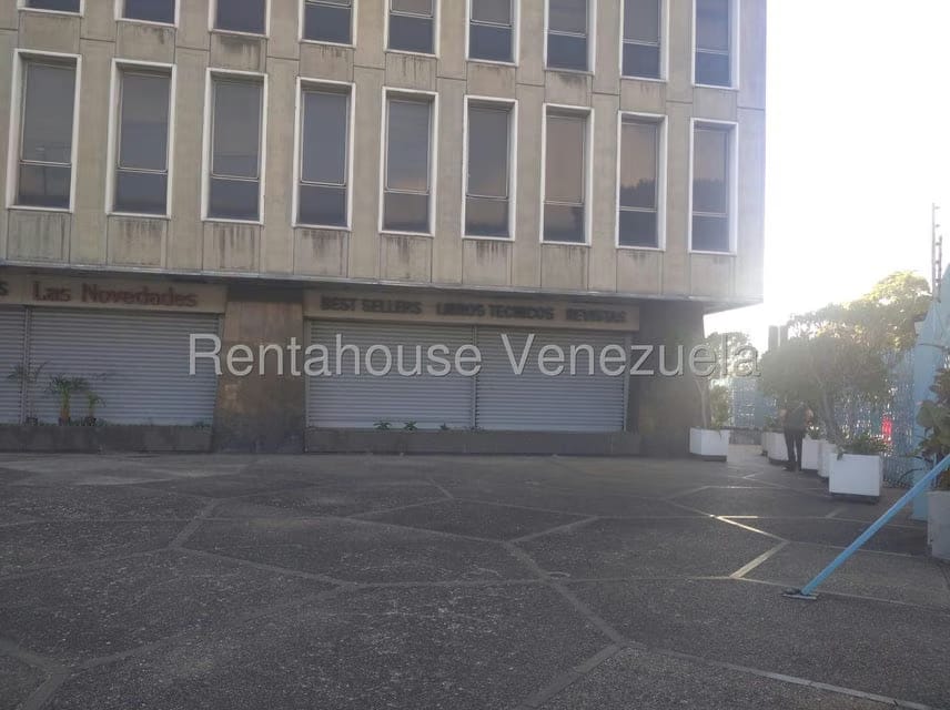 Comercial (Local Comercial) en Alquiler en San Martin, Distrito Metropolitano - 4