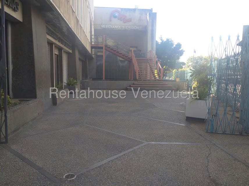 Comercial (Local Comercial) en Alquiler en San Martin, Distrito Metropolitano - 5