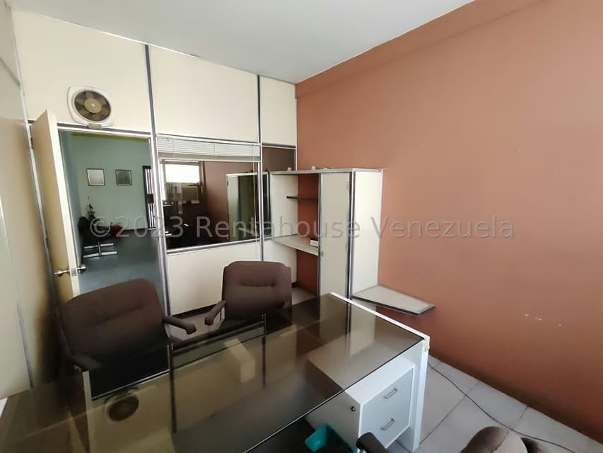 Comercial (Oficina) en Alquiler en Avenida Bolivar, Aragua - 8
