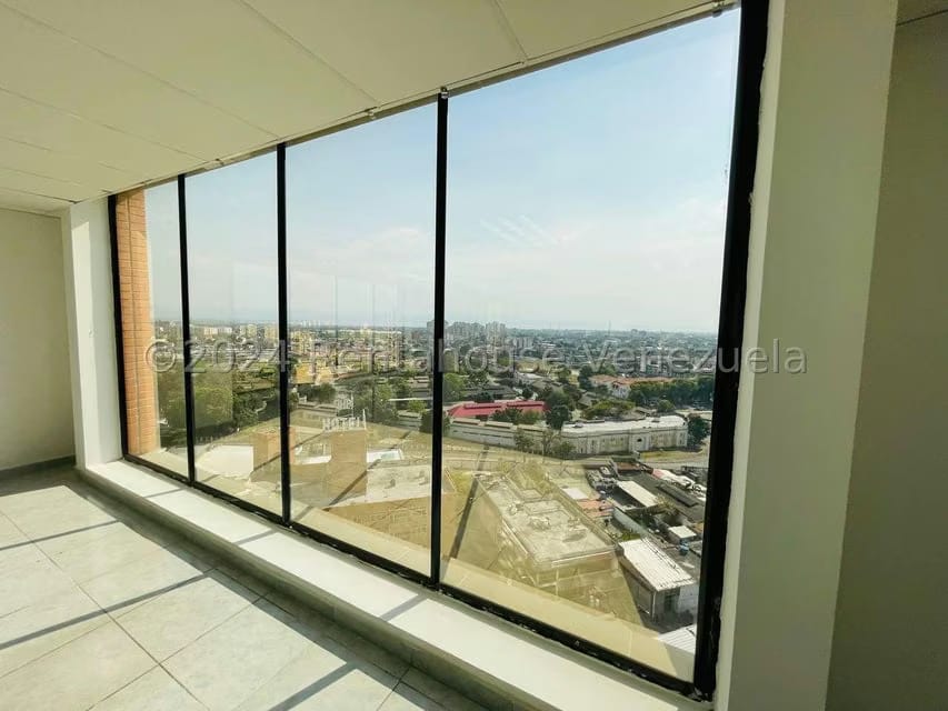 Comercial (Local Comercial) en Alquiler en Avenida Bolivar, Aragua - 14