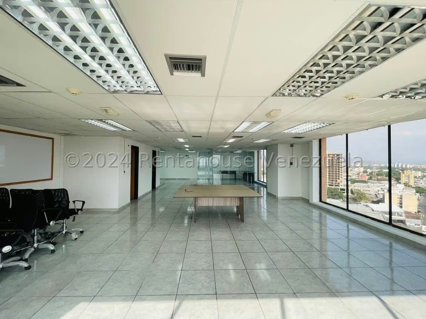 Comercial (Local Comercial) en Alquiler en Avenida Bolivar, Aragua - 22