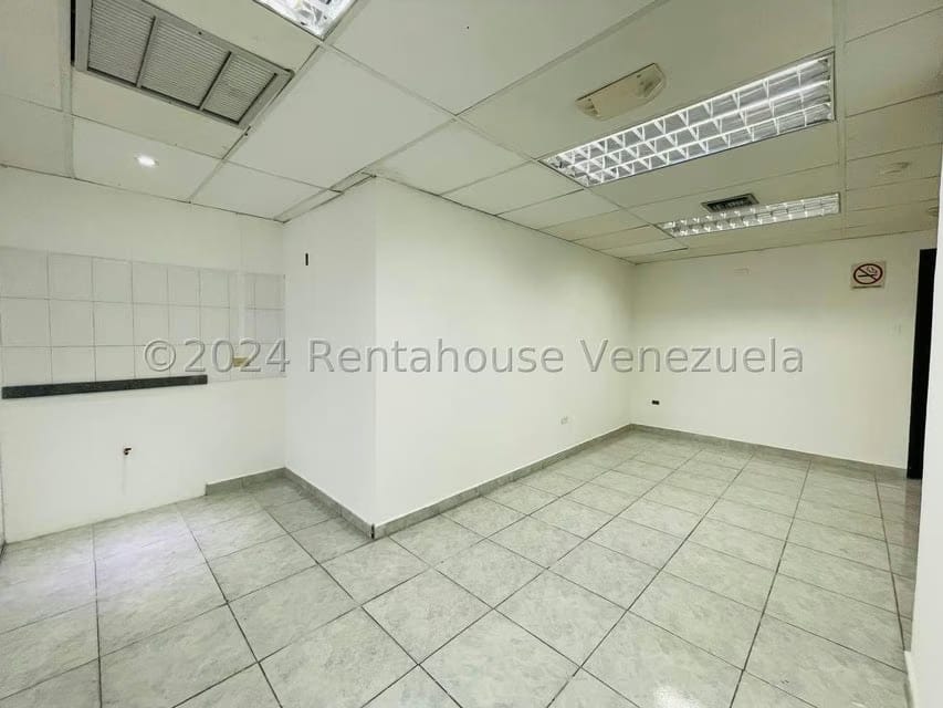 Comercial (Local Comercial) en Alquiler en Avenida Bolivar, Aragua - 5