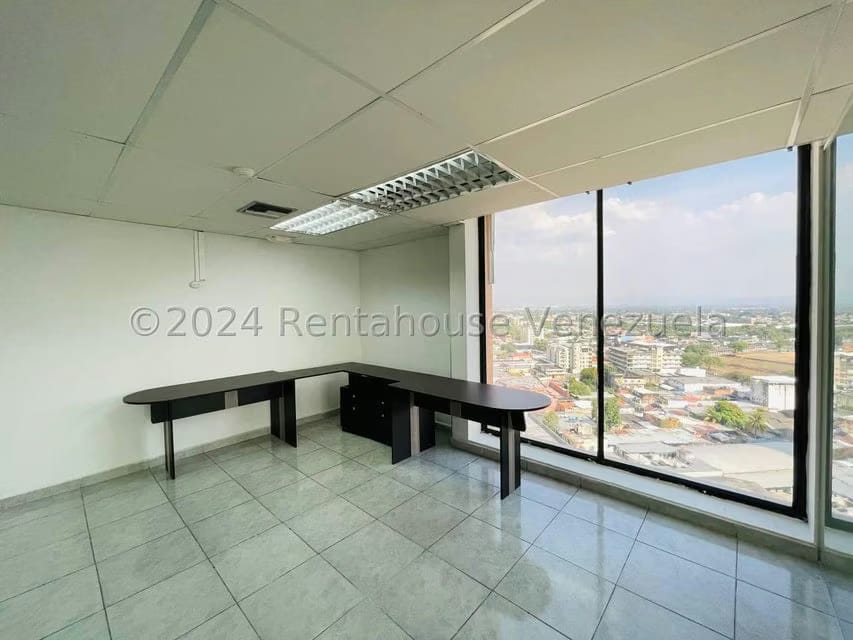 Comercial (Local Comercial) en Alquiler en Avenida Bolivar, Aragua - 9