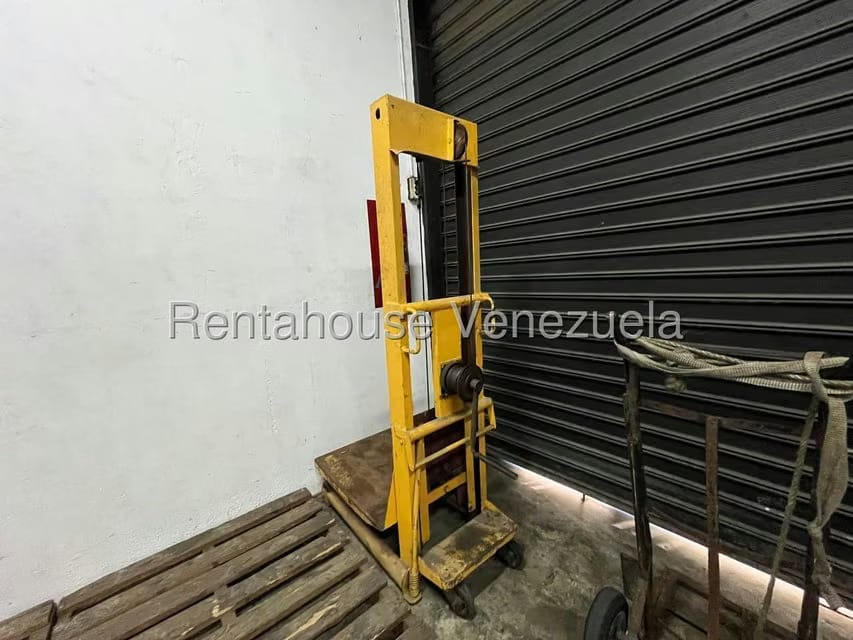 Negocios y Empresas (Mayorista y Distribucion) en Venta en Las Acacias, Distrito Metropolitano - 8