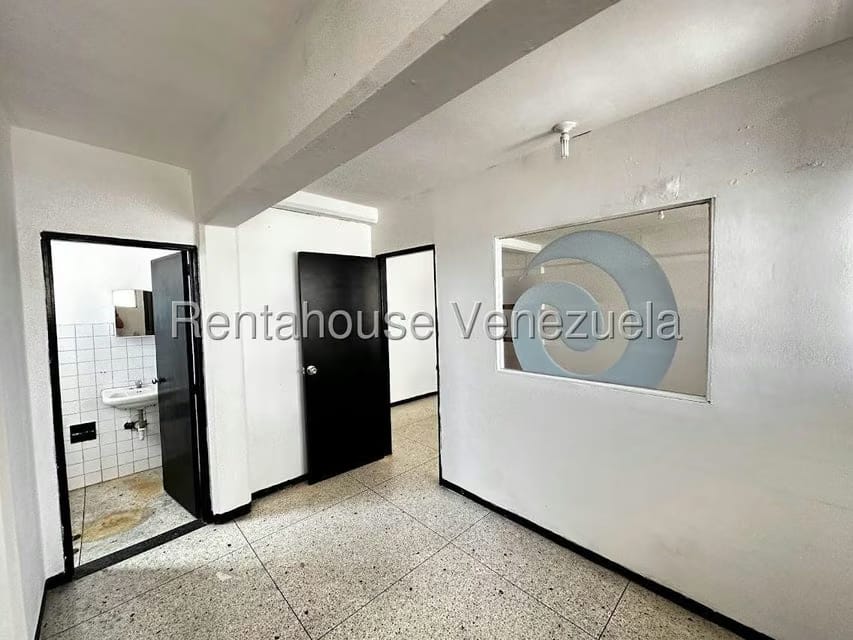 Comercial (Local Comercial) en Alquiler en Parroquia Concepcion, Lara - 5