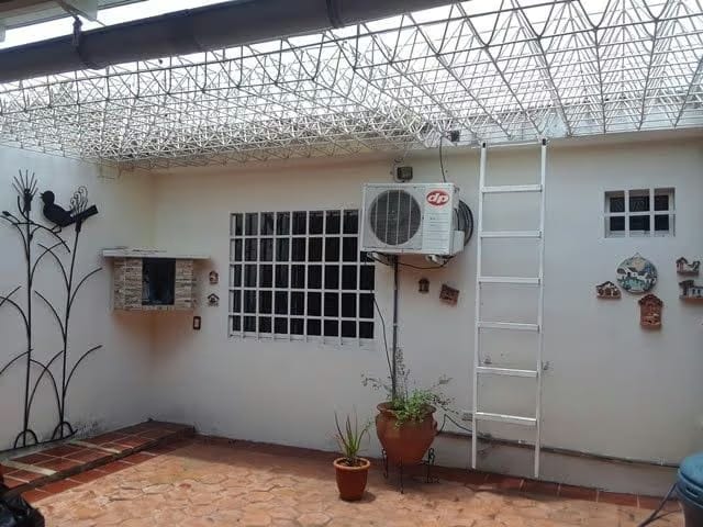 CASA EN VENTA EN URB. LAGUNA PARAISO MATURÍN - 9