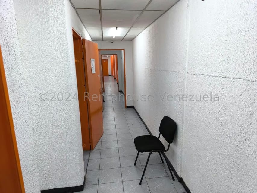 Comercial (Oficina) en Alquiler en Parroquia La Candelaria, Distrito Metropolitano - 7