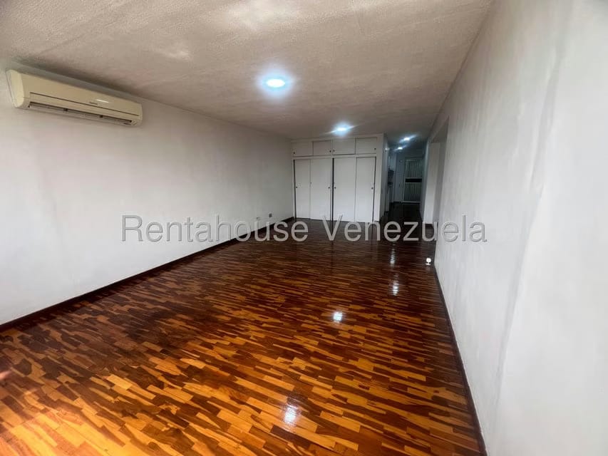 Comercial (Oficina) en Alquiler en Horizonte, Distrito Metropolitano - 8