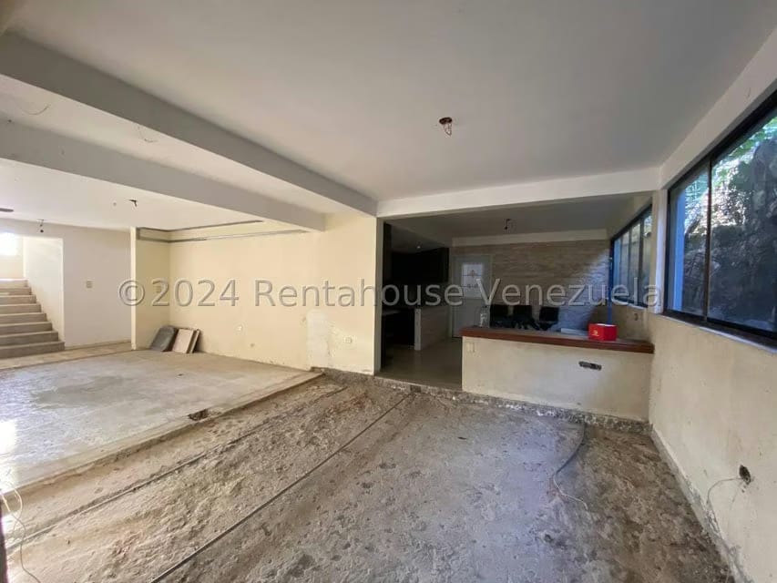 Casa (1 Nivel) en Venta en Cumbres de Curumo, Distrito Metropolitano - 24