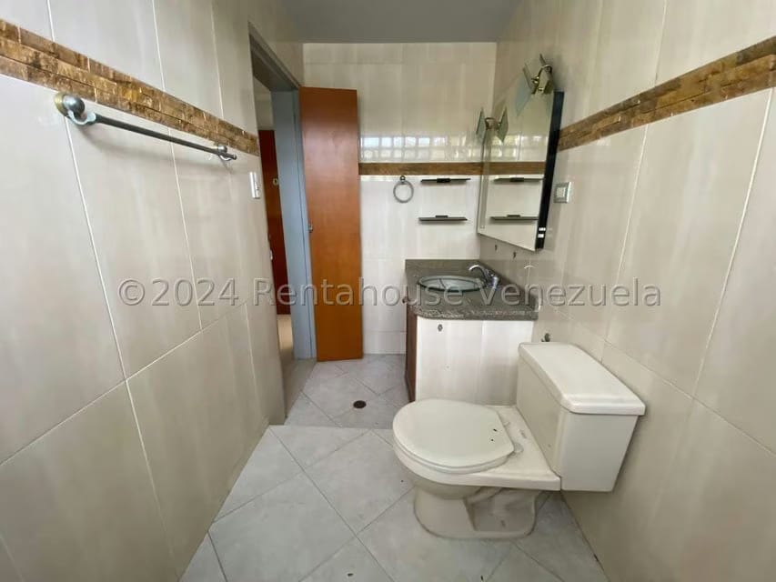 Casa (1 Nivel) en Venta en Cumbres de Curumo, Distrito Metropolitano - 58
