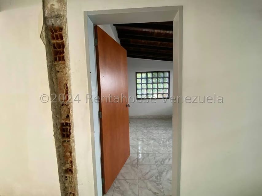 Casa (1 Nivel) en Venta en Cumbres de Curumo, Distrito Metropolitano - 63