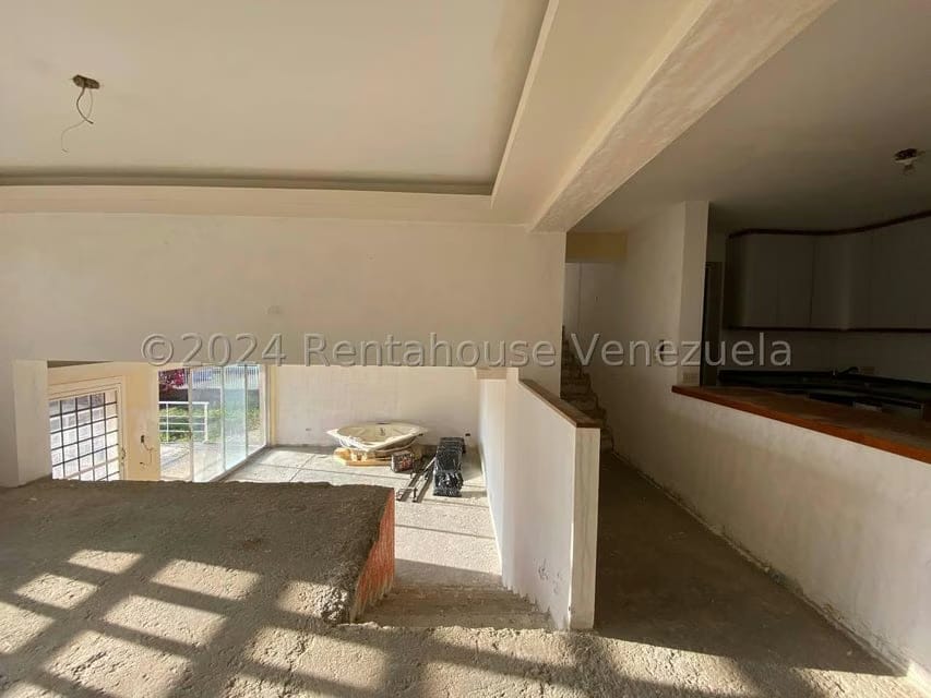 Casa (1 Nivel) en Venta en Cumbres de Curumo, Distrito Metropolitano - 91