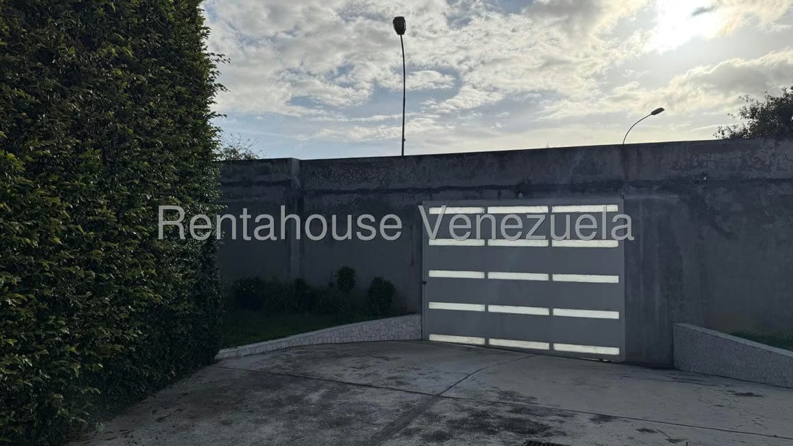 Casa (Multipes Niveles) en Venta en Parque el Retiro, Miranda - 36