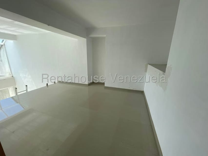 Apartamento (Penthouse) en Venta en Agua Sal, Miranda - 8