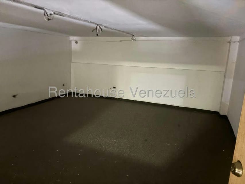 Comercial (Local Comercial) en Alquiler en Las Acacias, Distrito Metropolitano - 12