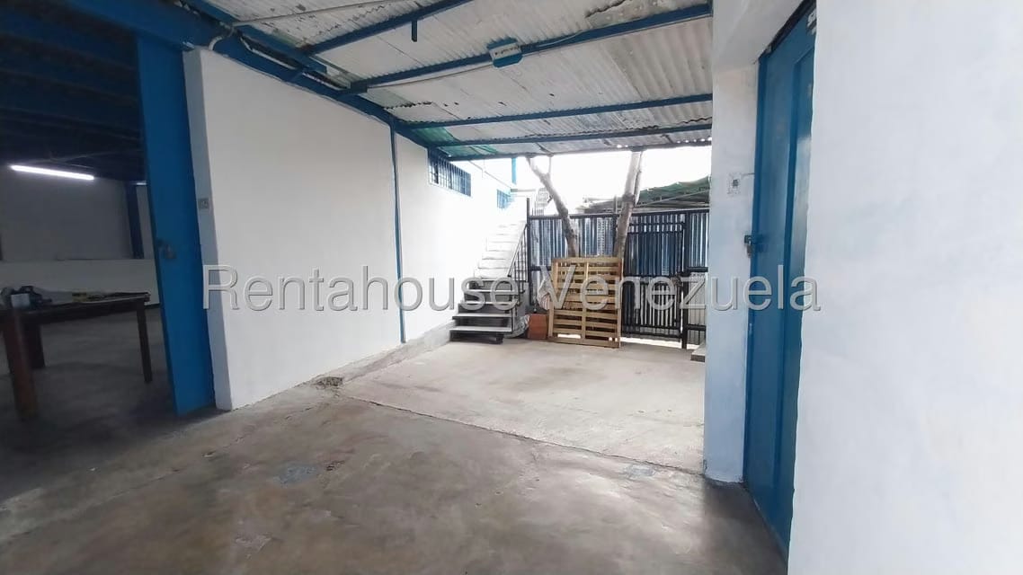 Comercial (Local Comercial) en Alquiler en Zona Este, Lara - 12