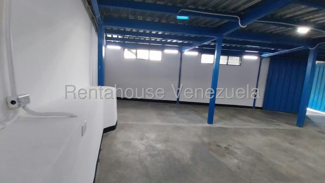 Comercial (Local Comercial) en Alquiler en Zona Este, Lara - 4