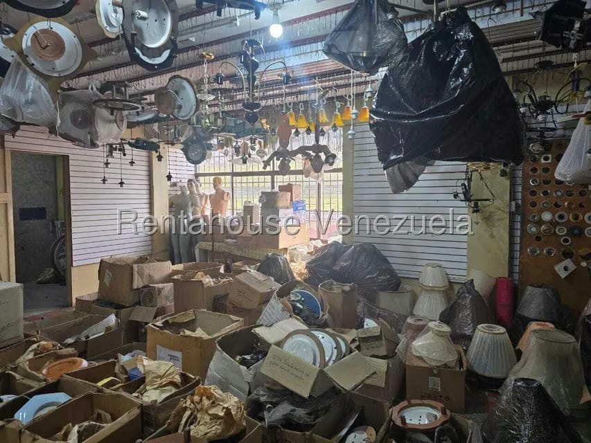 Comercial (Edificio) en Venta en Catia, Distrito Metropolitano - 19