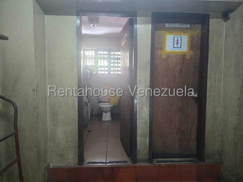 Comercial (Edificio) en Venta en Catia, Distrito Metropolitano - 7
