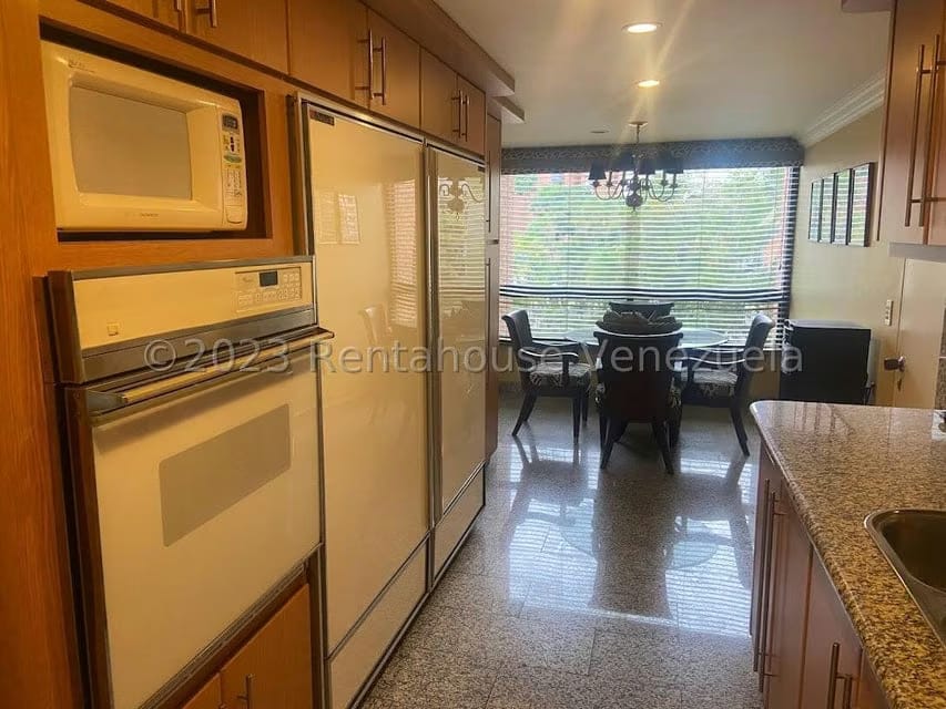 Apartamento (1 Nivel) en Alquiler en Colinas de Valle Arriba, Distrito Metropolitano - 14