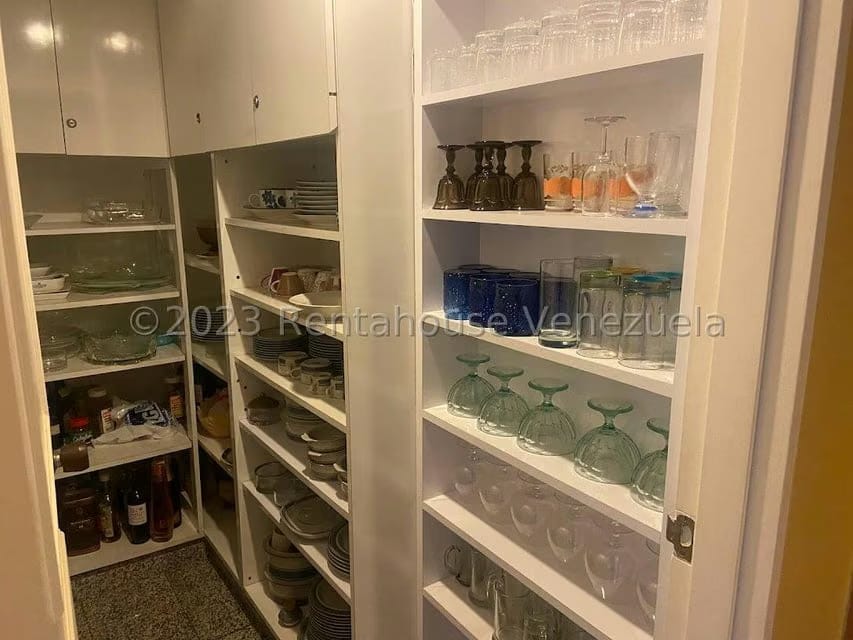 Apartamento (1 Nivel) en Alquiler en Colinas de Valle Arriba, Distrito Metropolitano - 16