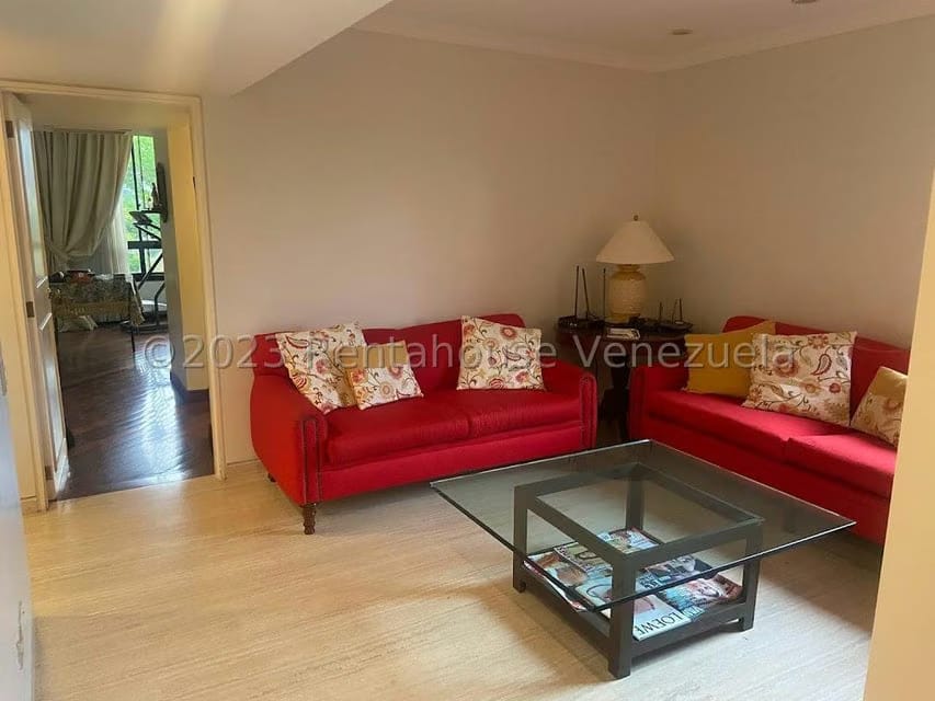 Apartamento (1 Nivel) en Alquiler en Colinas de Valle Arriba, Distrito Metropolitano - 21