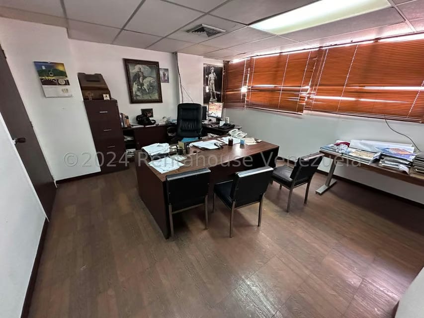 Comercial (Galpon - Deposito) en Venta en Parroquia Altagracia, Distrito Metropolitano - 13